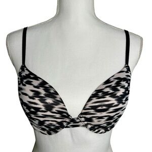 PINK Victoria's Secret Black and White Patterned Bra